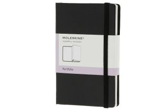 картинка Записная книжка Moleskine Portfolio (с кармашками), Xsmall (6,5х10,5см), черная от магазина Молескинов