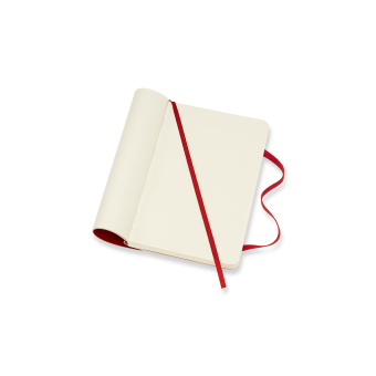 картинка Записная книжка Moleskine Classic Soft (нелинованная), Pocket (9x14см), алый красный от магазина Молескинов