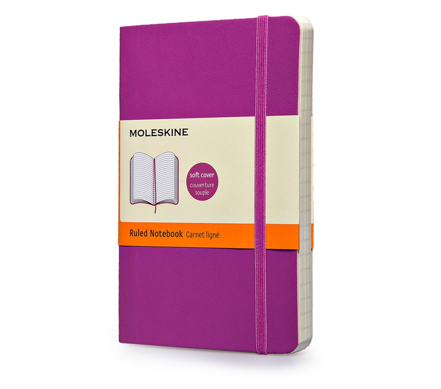 картинка Записная книжка Moleskine Classic Soft (в линейку), Pocket (9х14 см), темно-розовый, мягкая обложка от магазина Молескинов