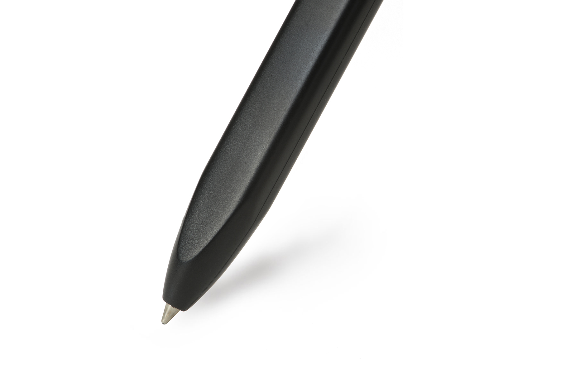 Pens plus. Ручка Молескин. Moleskine ручка. Ручка картинка. Ручка Молескин красная.