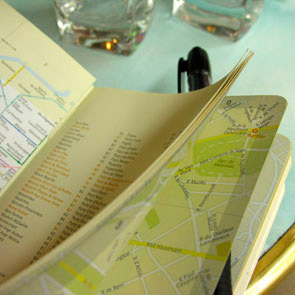 картинка Записная книжка Moleskine City Notebook Lisboа (Лиссабон), Pocket (9х14см), черная от магазина Молескинов