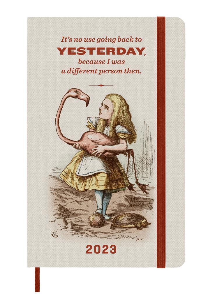 картинка Еженедельник Moleskine Alice in Wonderland (2023), Large (13x21 см), ALICE от магазина Молескинов