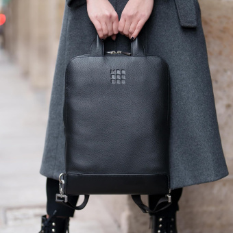 картинка Рюкзак Moleskine Classic Leather (натуральная кожа), вертикальный, черный от магазина Молескинов