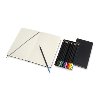 картинка Набор для рисования Moleskine Sketching Kit (скетчбук + 12 карандашей) от магазина Молескинов