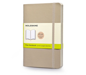 картинка Записная книжка Moleskine Classic Soft (нелинованная), Pocket (9х14 см), бежевый от магазина Молескинов