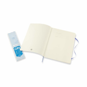 картинка Записная книжка Moleskine Classic Soft (мягкая обложка), нелинованная, XLarge (19х25 см), Голубая от магазина Молескинов