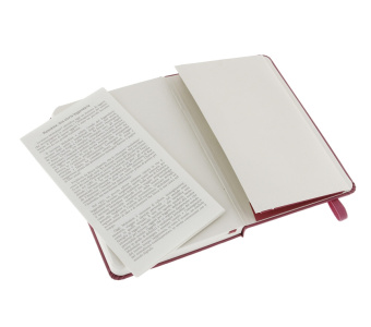 картинка Записная книжка Moleskine Classic (нелинованная), Pocket (9х14 см), розовая от магазина Молескинов