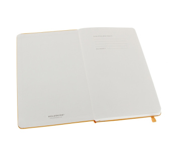 картинка Записная книжка Moleskine Classic (нелинованная), Pocket (9х14см), оранжево-желтая от магазина Молескинов