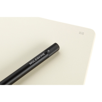 картинка Записная книжка Moleskine Smart Paper Tablet (нелинованная), XLarge (19x25 см), красная от магазина Молескинов