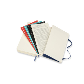 картинка Ежедневник Moleskine Classic Soft (2021), мягкая обложка, Pocket (9x14 см), темно-синий от магазина Молескинов