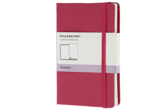 картинка Записная книжка Moleskine Portfolio (с кармашками), Pocket (9х14см), розовая от магазина Молескинов